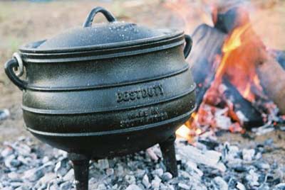 Welcome to . Potjie Pots of all sizes